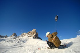 Cortina snowkite contest 2009 passo Giau Italy