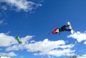 Mathieu Blanchard- Cortina snowkite contest 2009 passo Giau Italy
