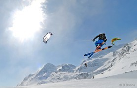 Fabio Ingrosso - Bernina pass - snowkite en Suisse