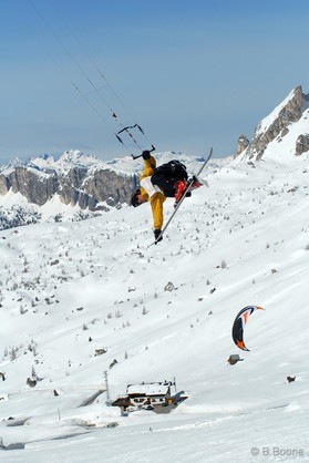 Johan Civel- Cortina snowkite contest 2009 passo Giau Italy